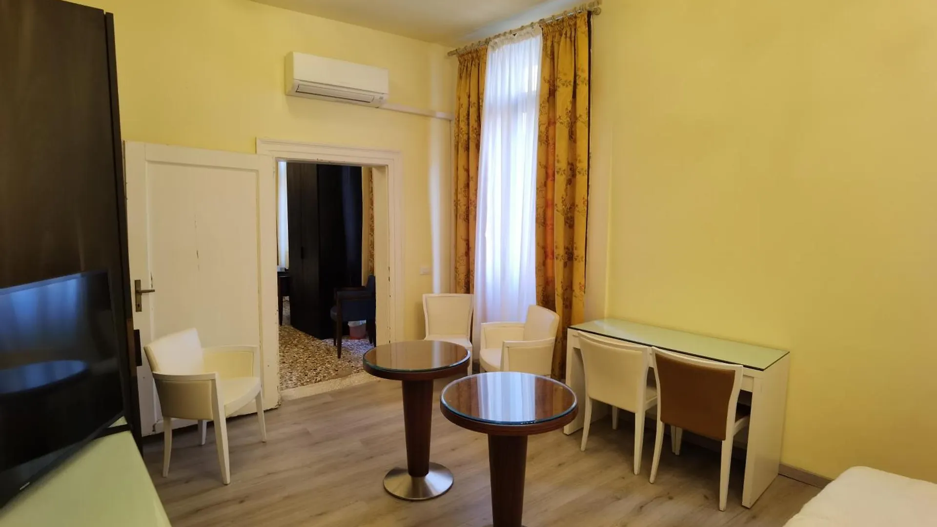 Palazzo Eugenia - Minelli Bed & Breakfast Venice